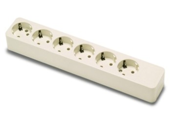 Base multiple 6 tomas tt sin cable polic bl famat