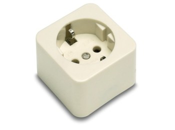 Base elec 54x54x46 tt 16a-250v sup. polic/porc bl 2301 famat