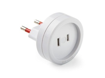 Adaptador viaje 6a-250v europa-usa polic bl famat