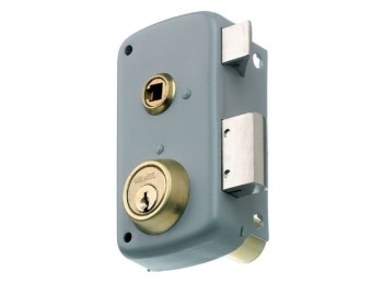 Cerradura sobr. 75mm izquierda pic/pal mcm